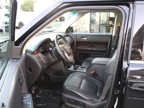 Used 2019 Ford Flex Limited AWD/4WD image 9