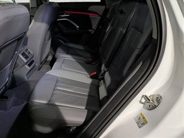 New 2025 Audi Q5 Premium AWD/4WD image 17