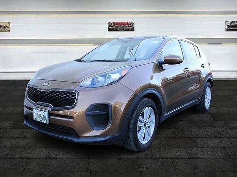 Used 2017 Kia Sportage LX FWD image 3