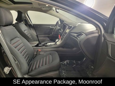Used 2016 Ford Fusion SE FWD image 18