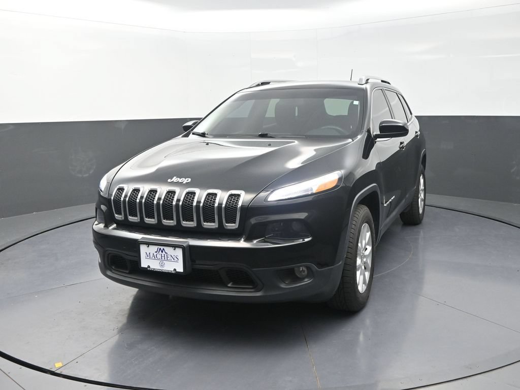 Used 2018 Jeep Cherokee Latitude AWD/4WD image 4