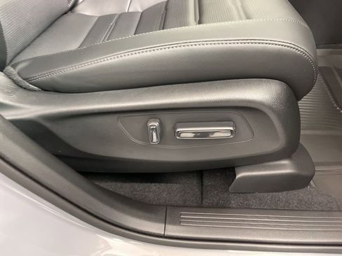 New 2026 Honda CR-V EX-L image 9