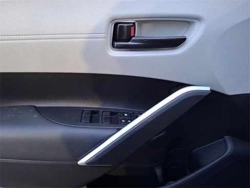 New 2026 Toyota Corolla Cross L image 9