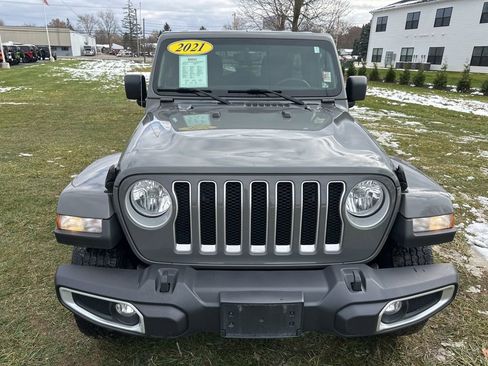 Used 2021 Jeep Wrangler Unlimited Sahara w/ Uconnect 4C Nav & Sound Group image 10