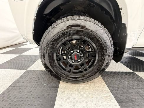 Used 2017 Toyota 4Runner TRD Pro AWD/4WD image 10