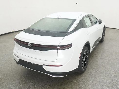 New 2026 Toyota Crown XLE image 43