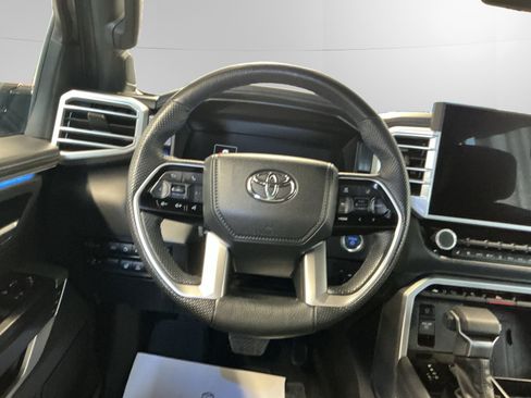 Certified 2024 Toyota Sequoia Platinum AWD/4WD image 12