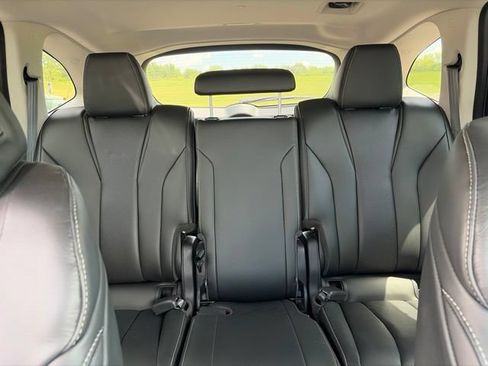 Used 2024 Acura MDX SH-AWD w/ Technology Package image 10