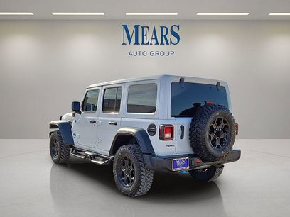 Used 2023 Jeep Wrangler Unlimited w/ 8.4" Radio Group