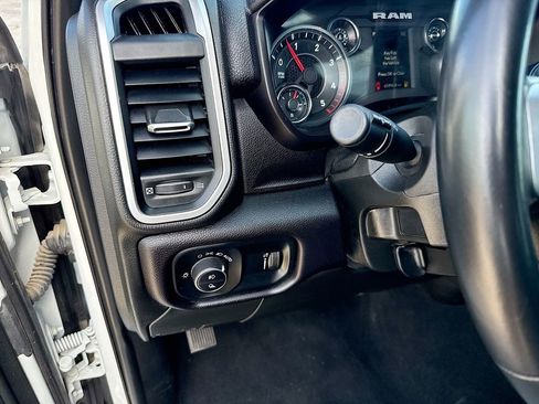 Used 2023 RAM 2500 Big Horn w/ Level 1 Equipment Group image 10