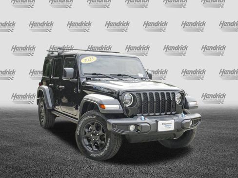 Used 2023 Jeep Wrangler Unlimited w/ Convenience Group AWD/4WD image 2