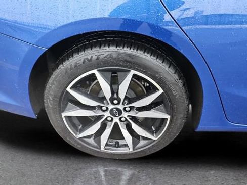 Used 2023 Chevrolet Malibu RS image 18