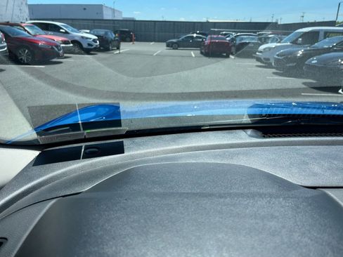 Used 2025 Nissan Sentra SV FWD image 33