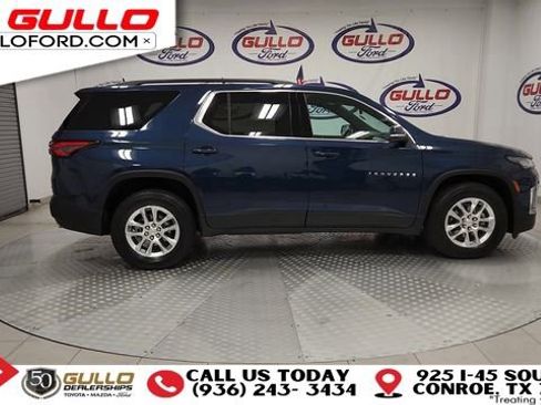 Used 2022 Chevrolet Traverse LT w/ LPO, Floor Liner Package image 9