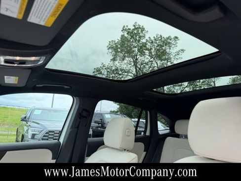 Certified 2025 Mercedes-Benz GLA 250 4MATIC image 15