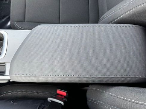 New 2026 Chevrolet Equinox EV LT image 17