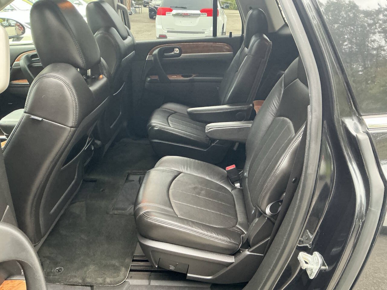 Used 2010 Buick Enclave CXL AWD/4WD image 28