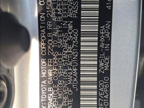 Certified 2022 Toyota Prius XLE image 24