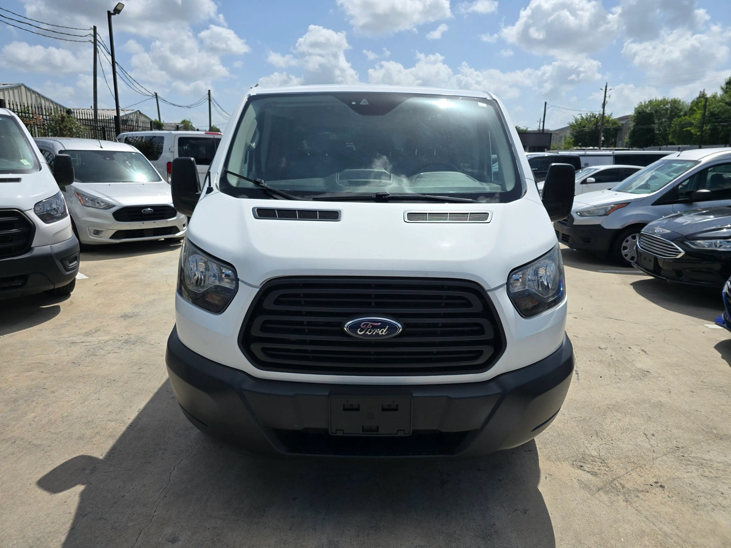 Used 2018 Ford Transit 350 XL RWD image 10