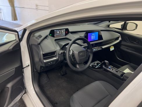 New 2026 Toyota Prius LE image 4