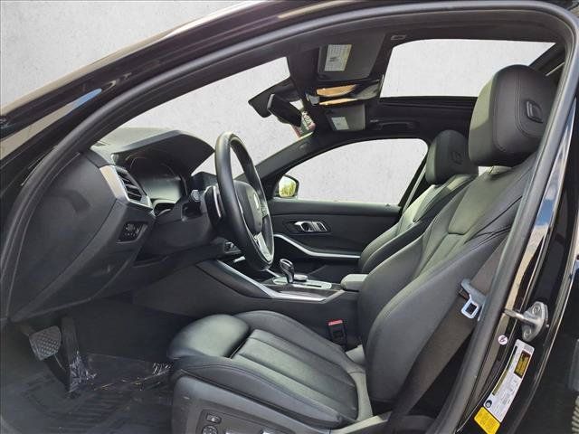 Used 2020 BMW 330i Sedan w/ Premium Package RWD image 16