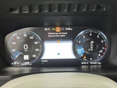 Used 2018 Volvo XC90 T6 Momentum w/ Convenience Package AWD/4WD image 11