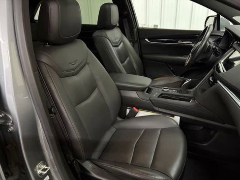Used 2024 Cadillac XT5 Premium Luxury w/ LPO, Floor Liner Package AWD/4WD image 28