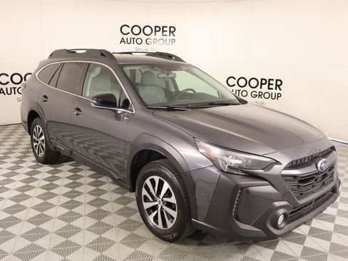 Used 2023 Subaru Outback Premium image 1