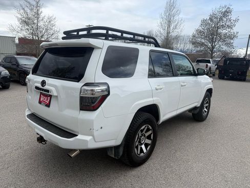 Used 2022 Toyota 4Runner SR5 Premium image 5