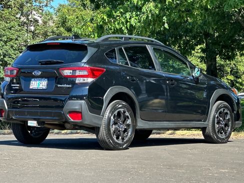 Used 2023 Subaru Crosstrek 2.0i Premium AWD/4WD image 2
