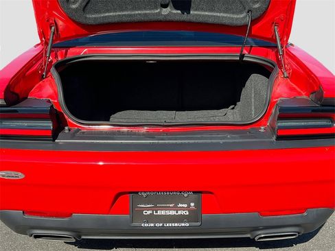 Certified 2015 Dodge Challenger SXT image 23