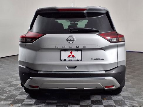 Used 2023 Nissan Rogue Platinum w/ Platinum Premium Package FWD image 6