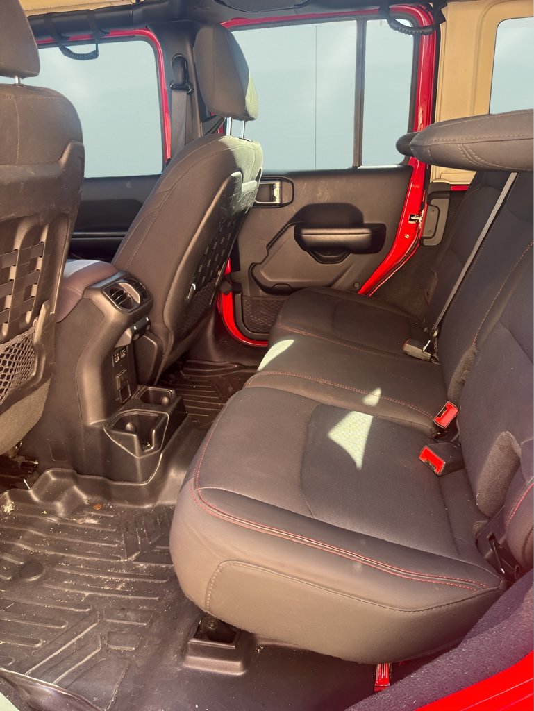 Used 2018 Jeep Wrangler Unlimited Rubicon AWD/4WD image 10