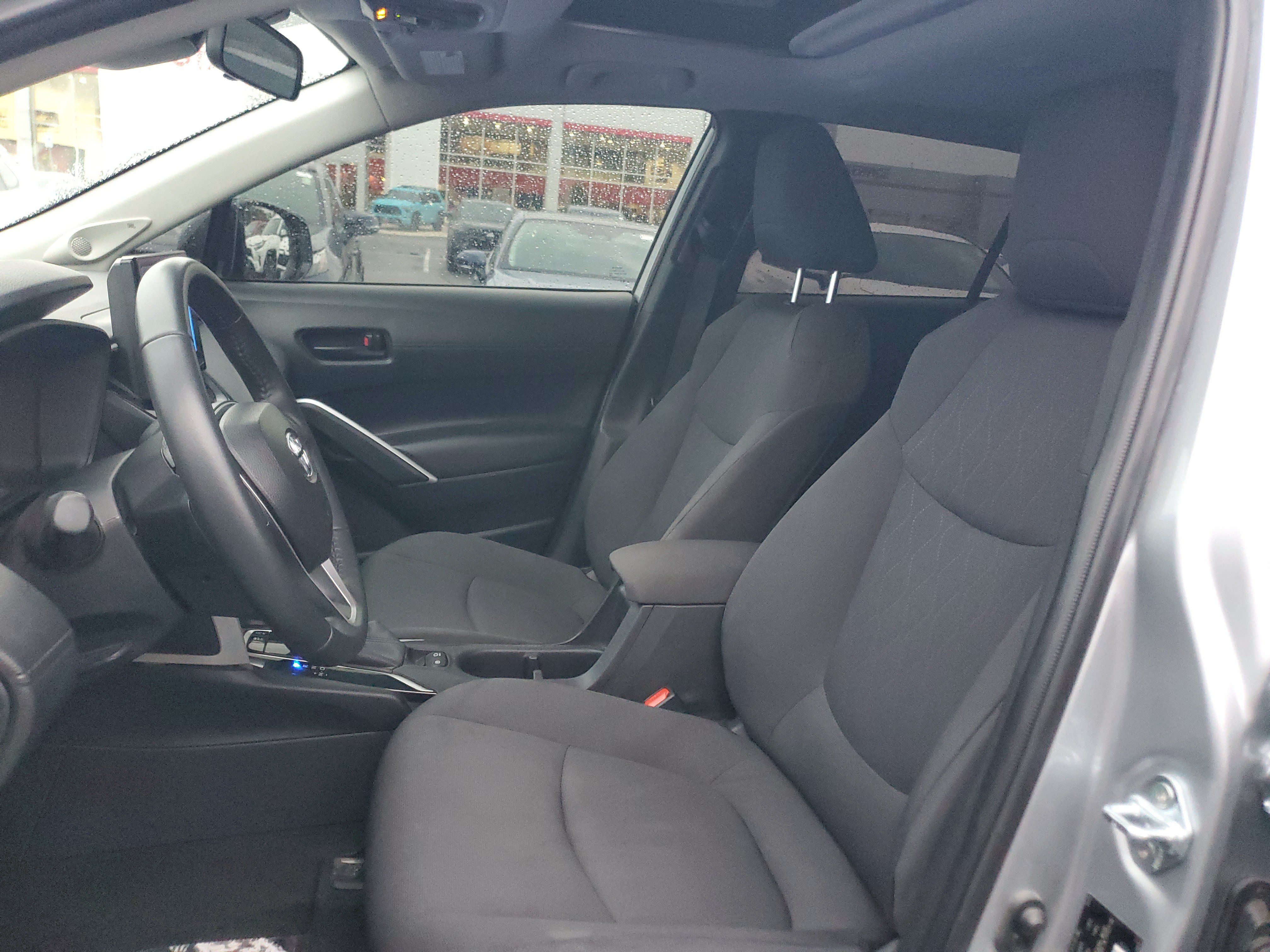 Certified 2025 Toyota Corolla Cross LE w/ Moonroof Package AWD/4WD image 18