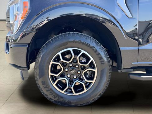 Used 2022 Ford F150 XLT w/ Equipment Group 302A High image 41