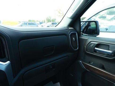 Used 2022 GMC Sierra 1500 SLT w/ SLT Premium Plus Package image 28