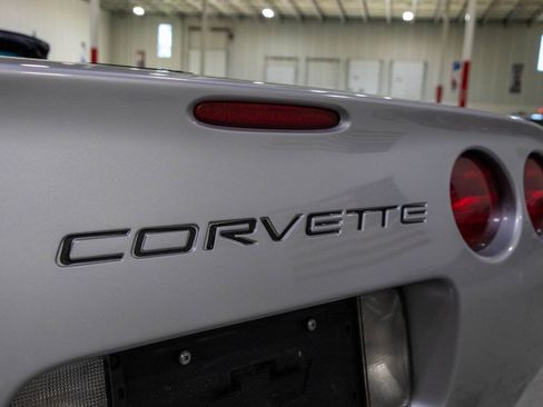 Used 1999 Chevrolet Corvette Convertible w/ Memory Pkg RWD image 35