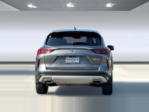 Used 2025 INFINITI QX50 Pure AWD/4WD image 10