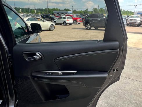 Used 2018 Dodge Journey Crossroad image 14