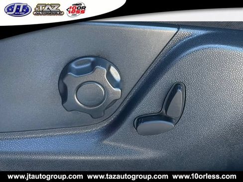 Used 2018 Ford EcoSport SE w/ SE Convenience Package FWD image 8