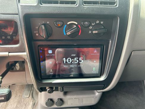 Used 2004 Toyota Tacoma 4x4 Xtracab image 15