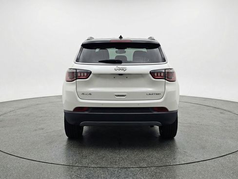 Used 2025 Jeep Compass Limited image 7