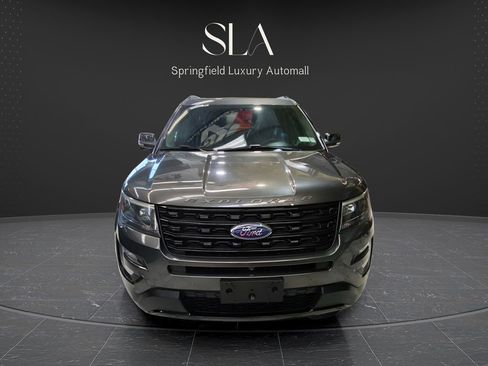 Used 2017 Ford Explorer Sport w/ Equipment Group 401A AWD/4WD image 2
