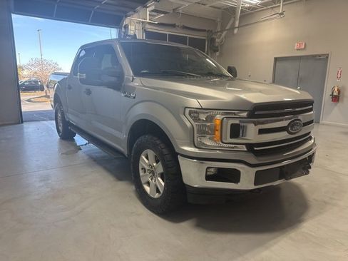 Used 2020 Ford F150 XLT image 3