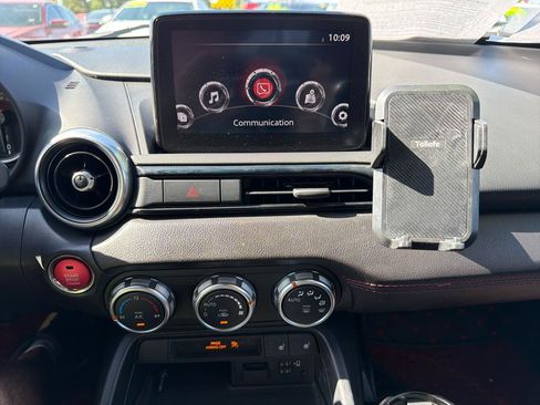 Used 2018 MAZDA MX-5 Miata Grand Touring RWD image 15