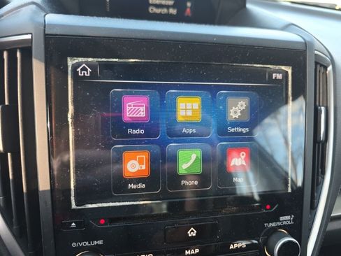 Used 2017 Subaru Impreza 2.0i Limited image 17