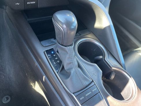 Used 2023 Toyota Camry SE image 22