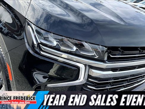 Used 2021 Chevrolet Suburban LT image 23