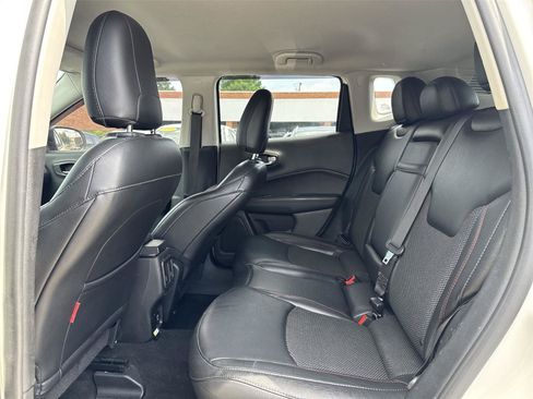 Used 2019 Jeep Compass Trailhawk w/ Cold Weather Group AWD/4WD image 21