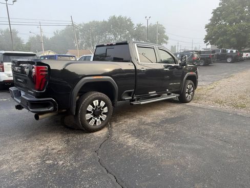 Used 2025 GMC Sierra 2500 Denali w/ Snow Plow Prep/Camper Package AWD/4WD image 5
